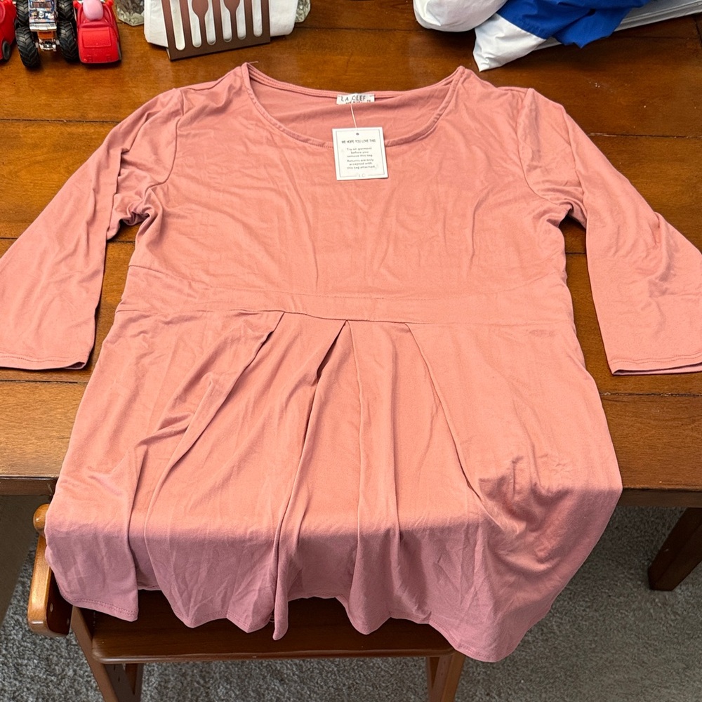 LaClef Maternity Peplum Tunic in Pink with 3/4 Sleeves